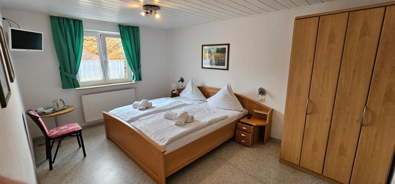Pension Il Classico Groß-Zimmern Esterno foto
